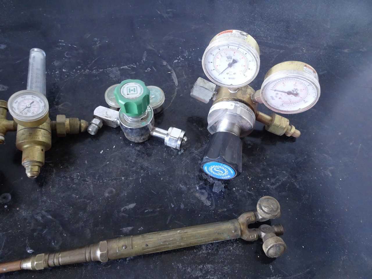 WARDMASTER torch & regulators AMERICAN MADE NICE - WELDING EQUIPMENT