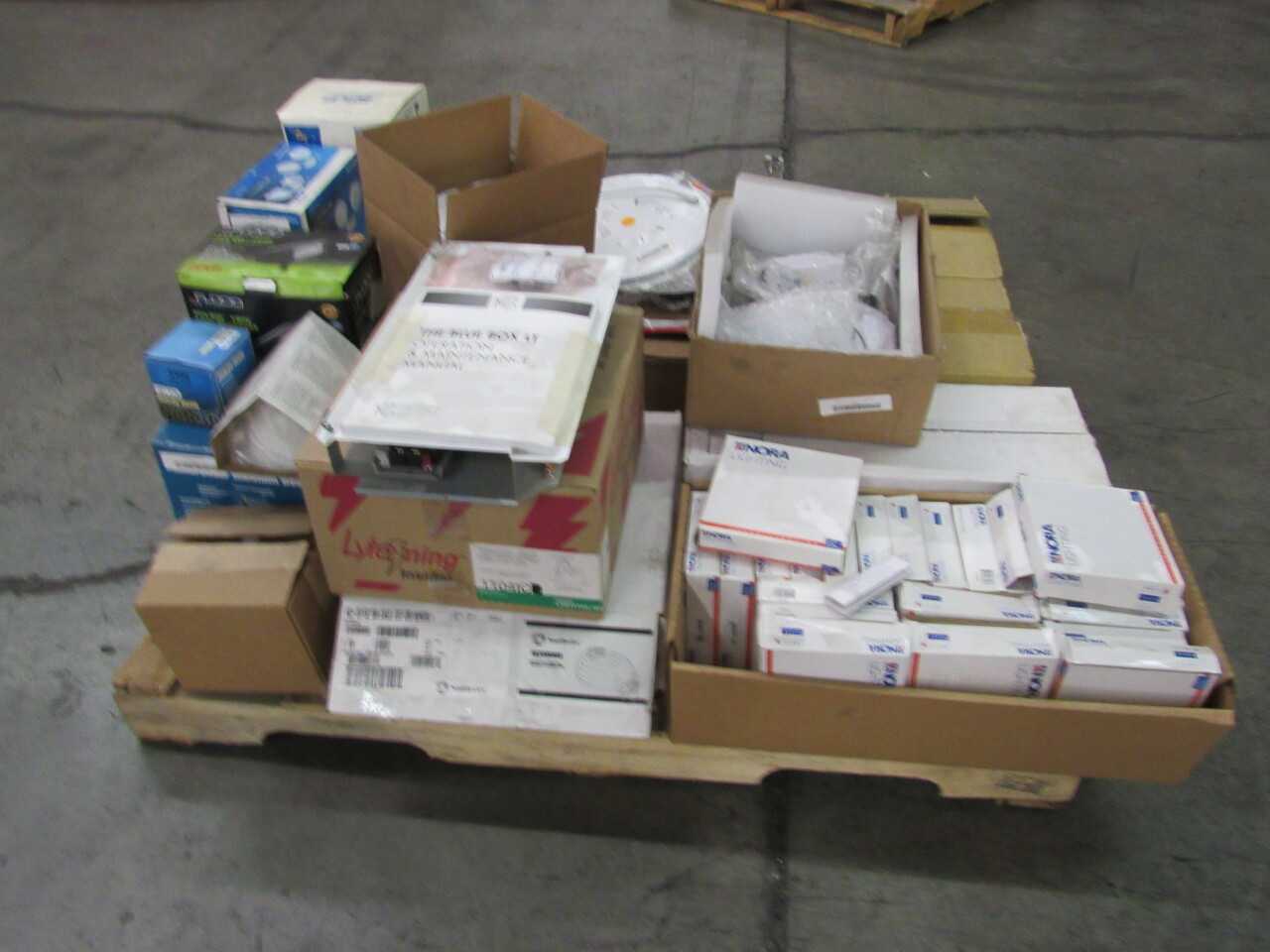 Pallet of 121x Assorted Lights, LEDs, Relays, SPDs, Electrical Conduit/Fittings & Cables - ELECTRICAL COMPONENTS