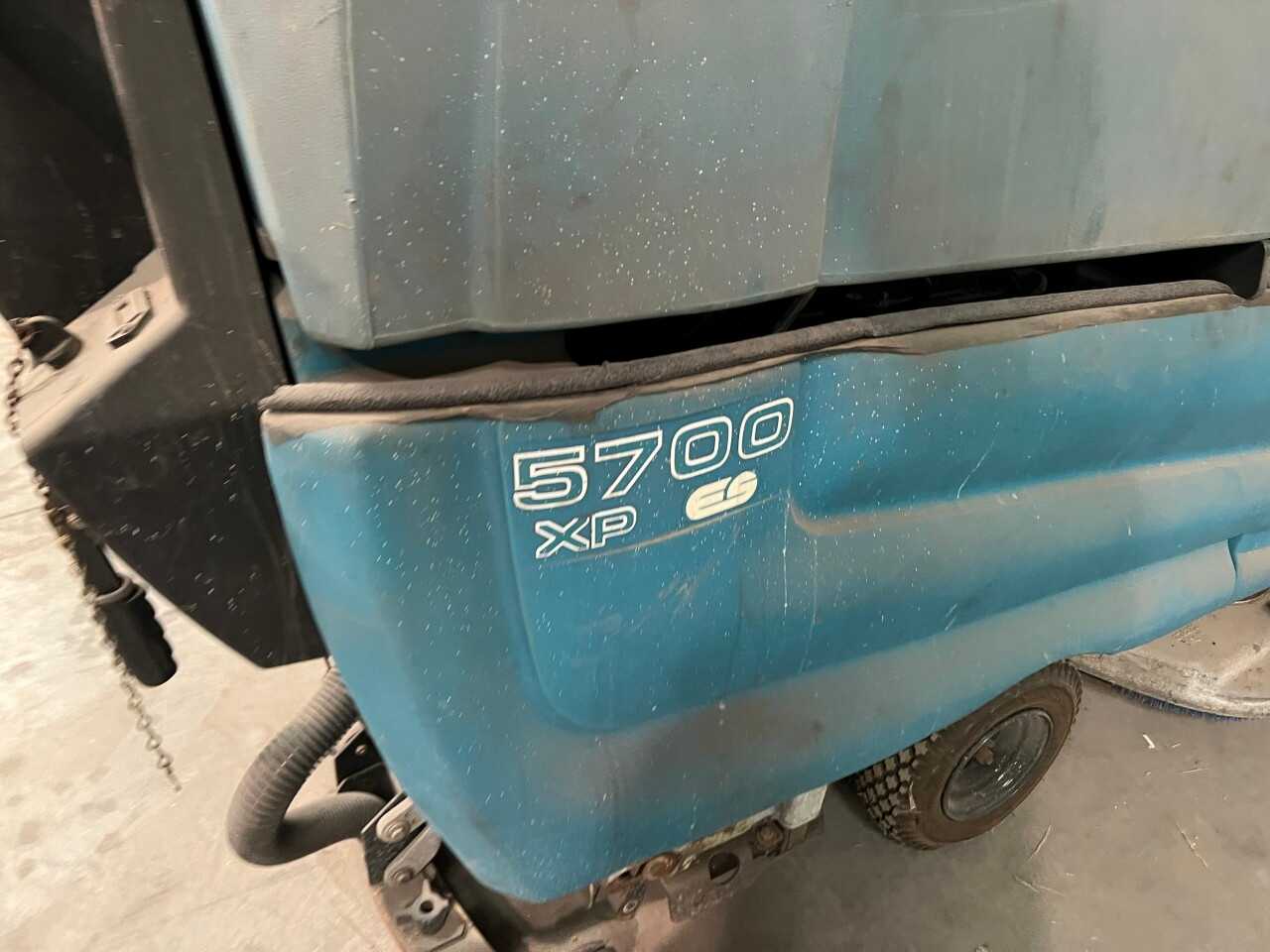 TENNANT 5700XP WALK BEHIND FLOOR SCRUBBER (NEW MEXICO) - PLANT & FACILITY