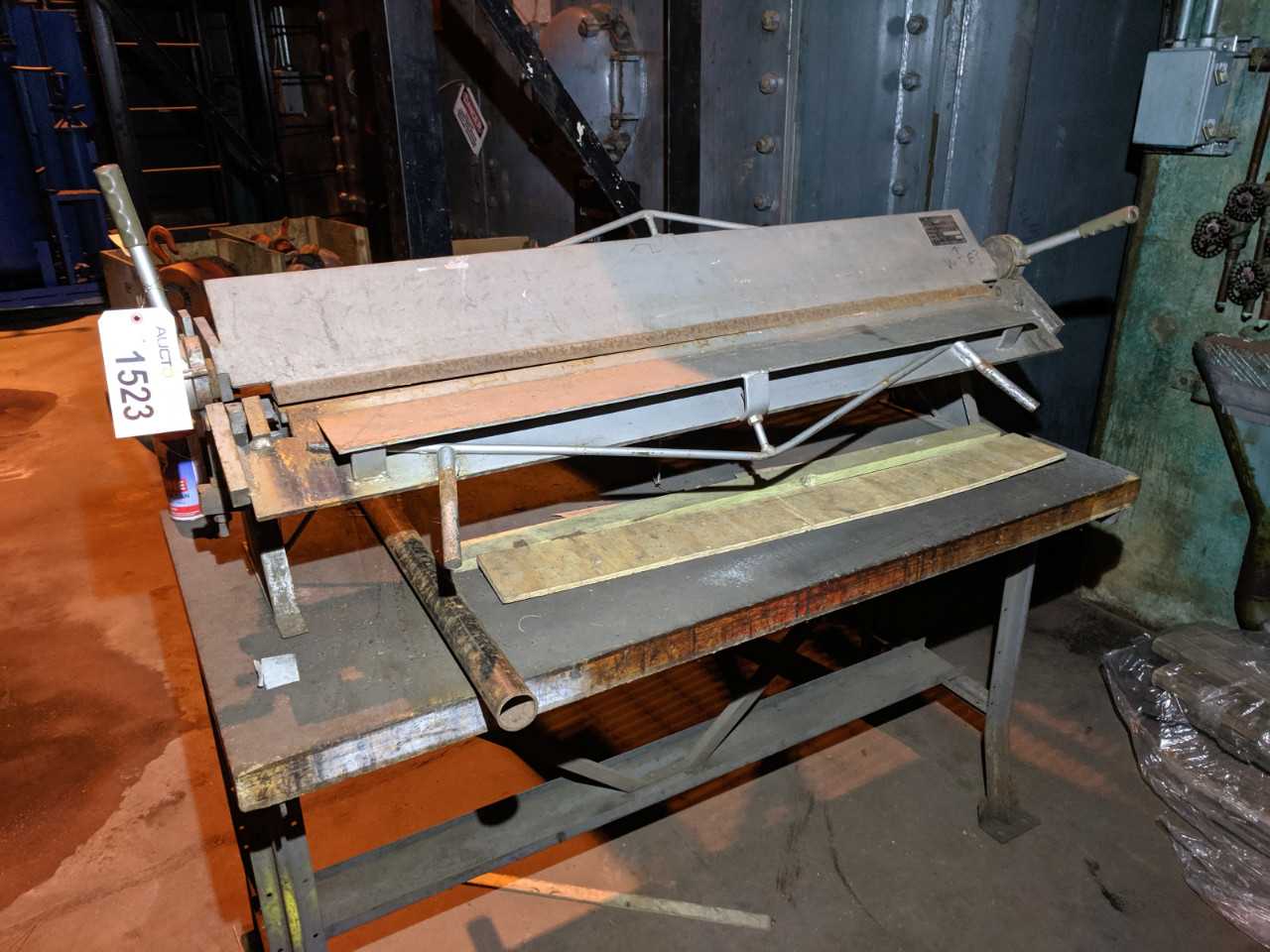 W1X1220SHEETFOLDER MANUAL PRESS BRAKE 1MMX1220MM - PRESSES