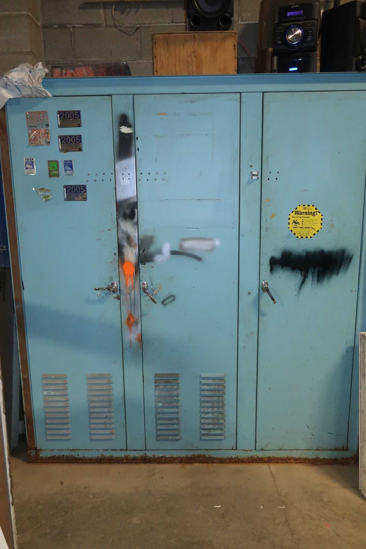 STEEL PAINT SAFTEY CABINET W/O CONTENTS - TOOL STORAGE