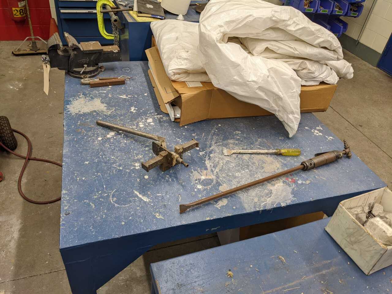 INDUSTRIAL STEEL WORK TABLE WITH TABLE VISE - PLANT & FACILITY