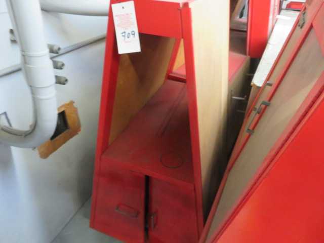Snap On "A" Frame Tool Cabinet - MISCELLANEOUS