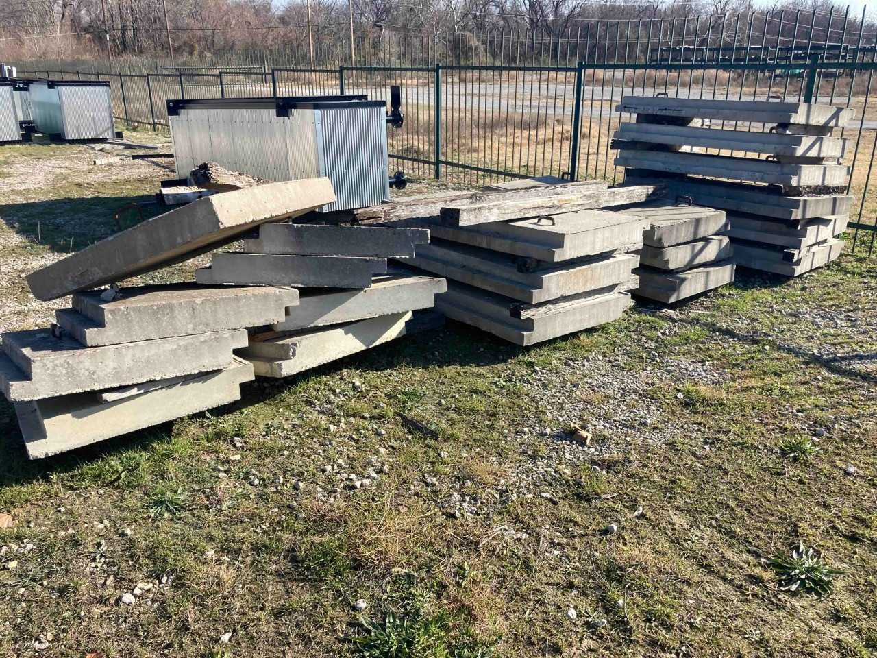 Concrete Precast Walls - TRAILER MOUNTED EQUIPMENT