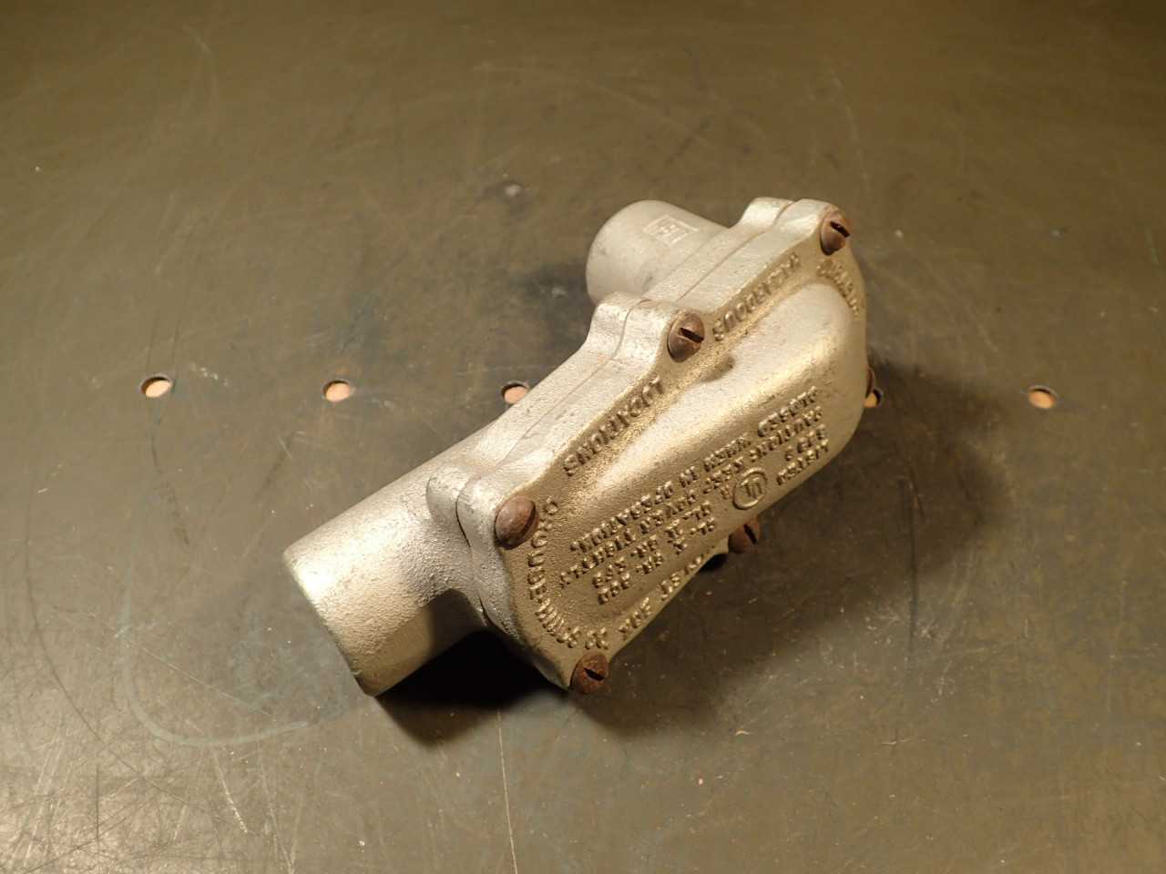 Crouse Hinds LBH20 3/4" Malleable Iron Conduit Body Pull Elbow NOS New Old Stock - CONDUIT FITTING