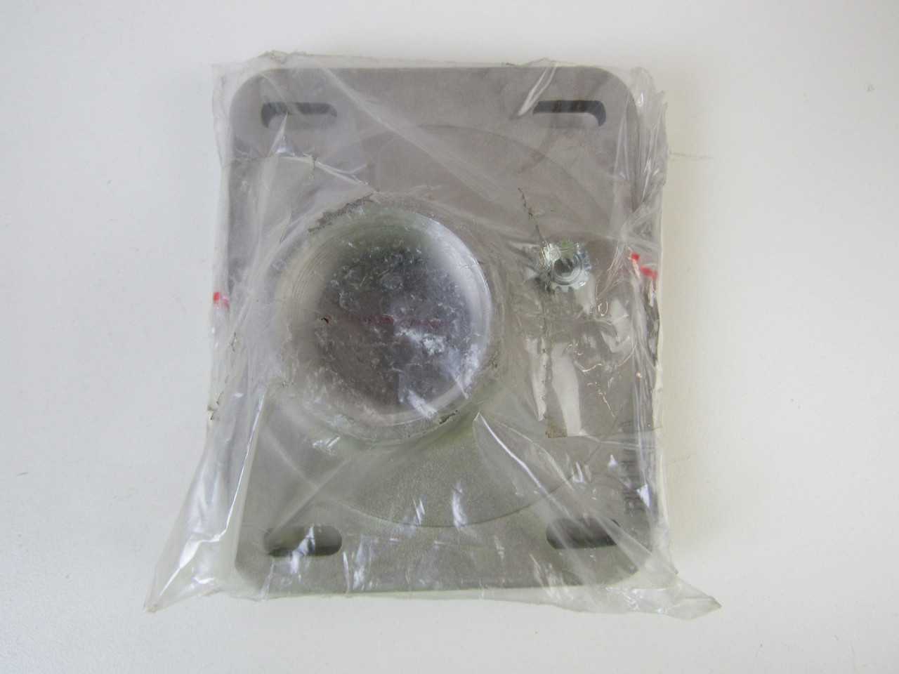 Lot of Quantity 16x RH100P Electrical Hubs - ELECTRICAL COMPONENTS