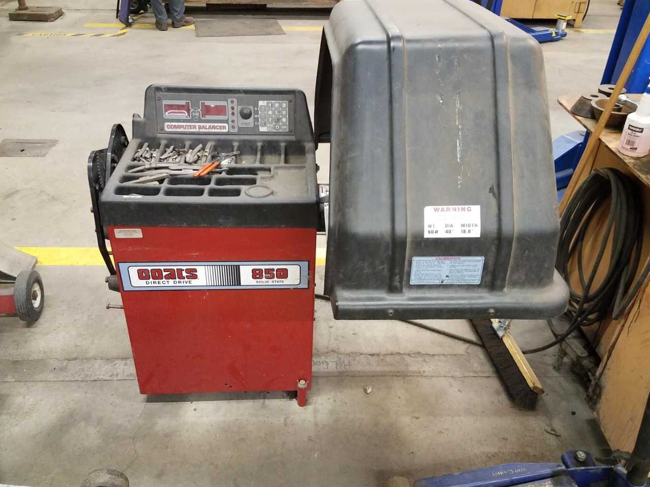 Wheel balancer, 40" max tire diameter, 10" to 24" wheel diameter, 115V-AC - MACHINING ACCESSORIES & TOOLING