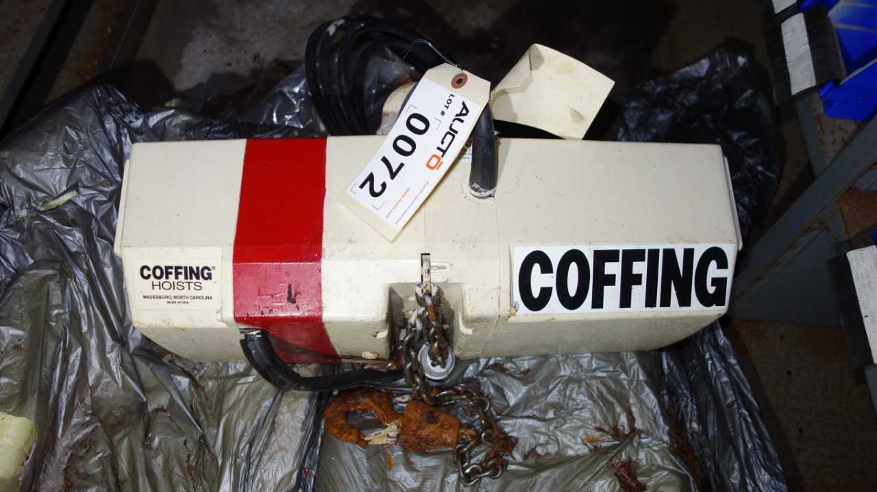 LOT OF 2 ASSORTED DUFF NORTON COFFING HOISTS 1/4 Ton & 1/2 Ton - LIFTING EQUIPMENT
