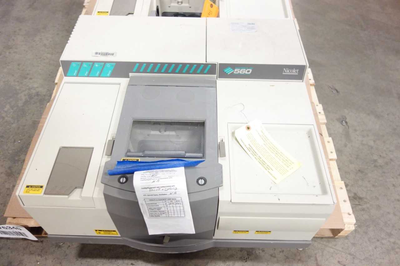 LOT OF 2 NICOLET SPECTROMETER TEST EQUIPMENT - LAB & SCIENTIFIC