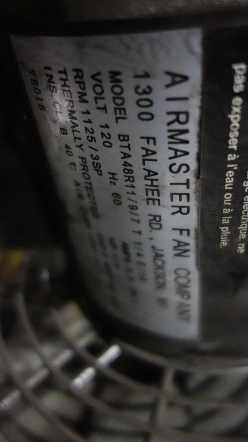 2 CRATES OF ASSORTED INDUSTRIAL FANS, DAYTON 1RWB4B, JAN-FAN JF-110V-HEM, AIRMASTER BTA48R11/9/7 - HVAC EQUIPMENT
