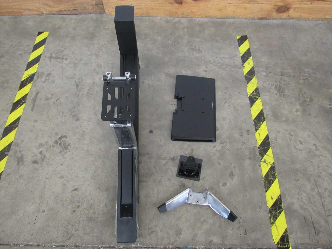 Lot of Quantity 1x 33-342-00 Laptop Workstation - INDUSTRIAL PARTS
