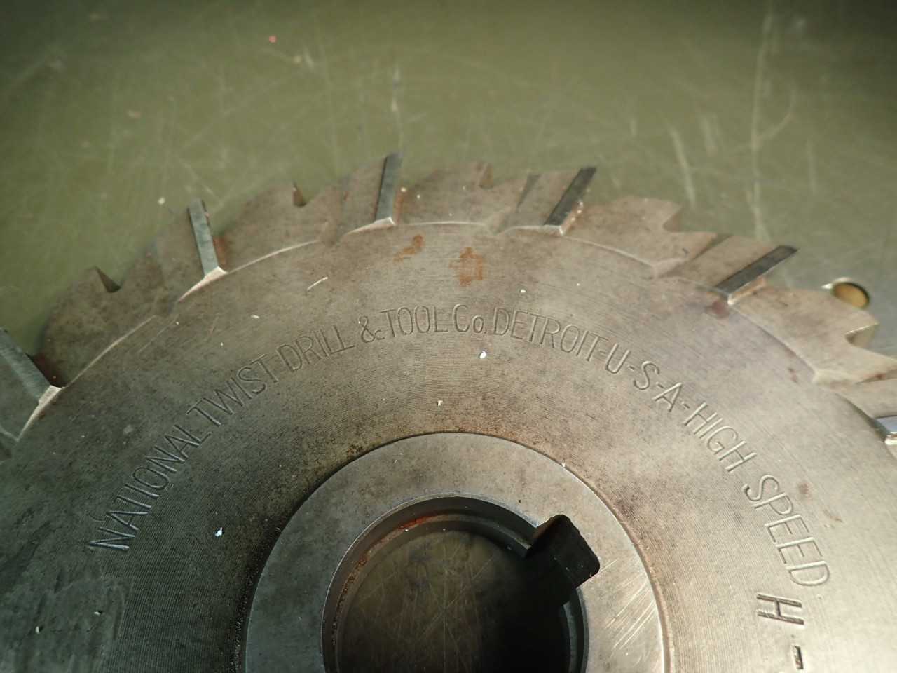 National 31/32" x 8-3/8" Horizontal Milling Cutter Staggered Tooth Side Mill - END MILLS