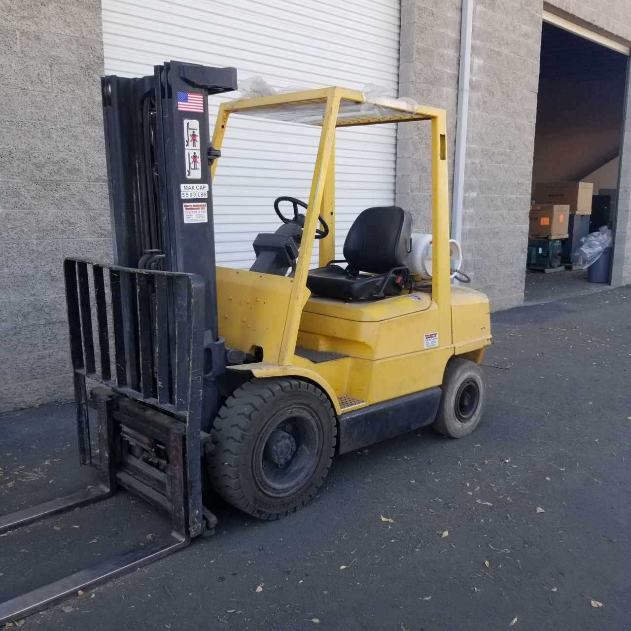Hyster Fork Lift 5500 lbs Capacity - FORKLIFTS