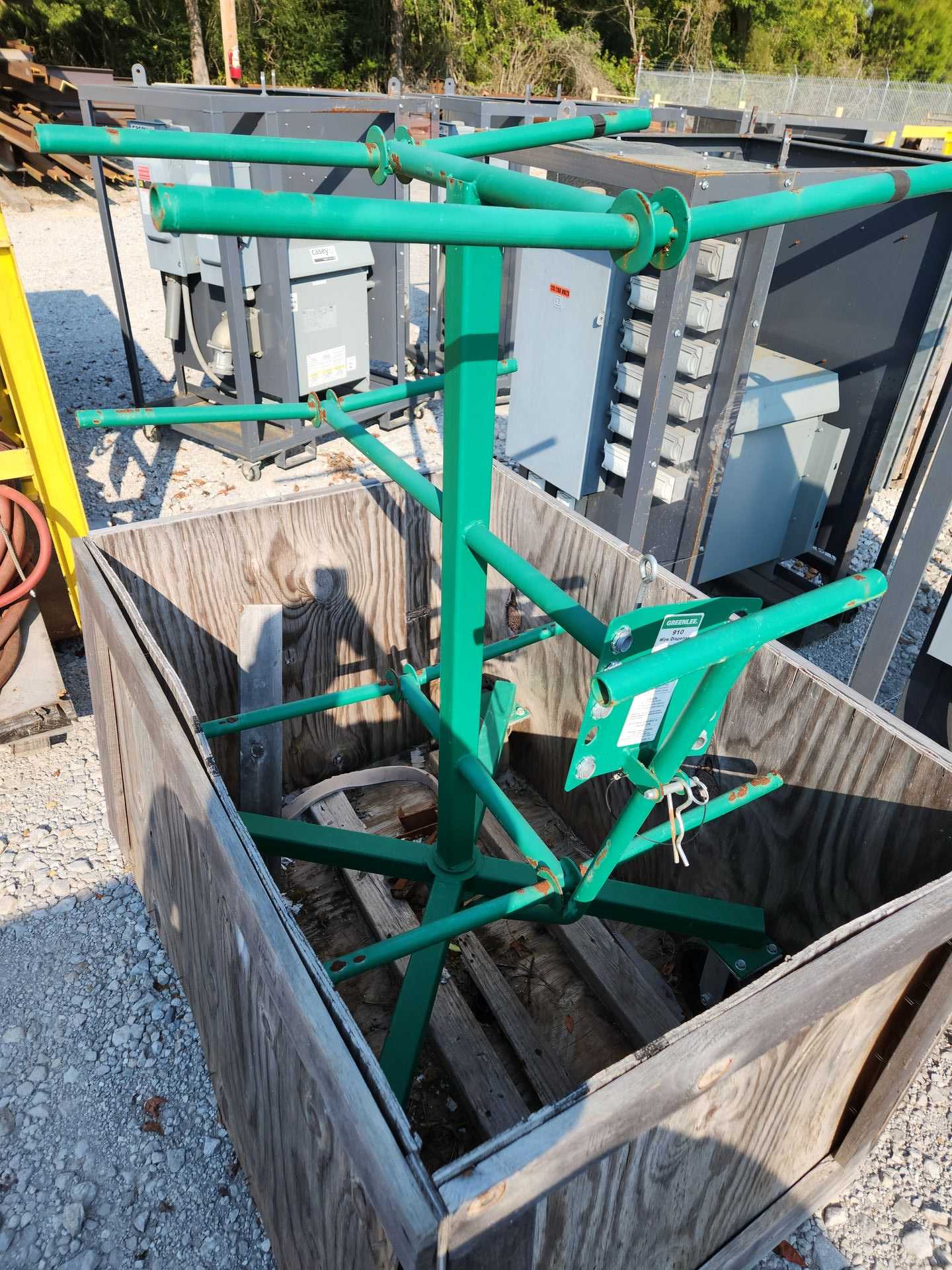 GREENLEE 910 WIRE DISPENSER CART - ROLLING CARTS