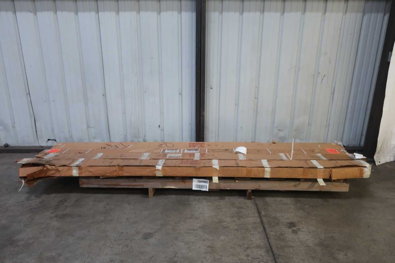 LOT OF 4 THK LINEAR BEARINGS WITH RAIL GUIDES - BEARINGS