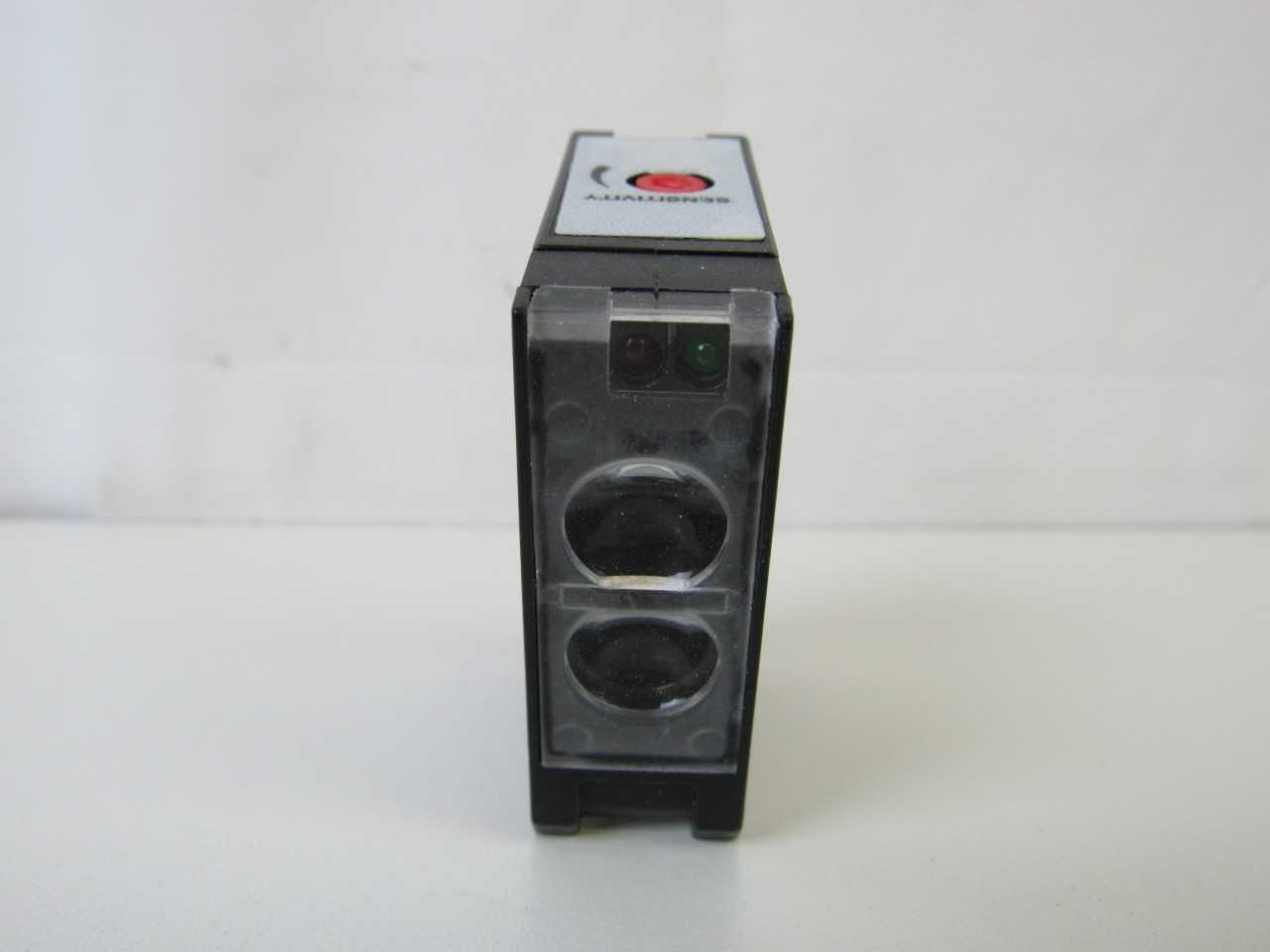 Quantity of 39x E75-PPA025P-M12 Sensors - INSTRUMENTATION