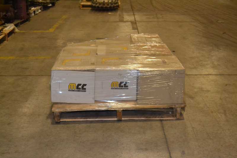 1 PALLET OF ASSORTED TABLE TOP CHAIN CONVEYOR, MCC - MISCELLANEOUS