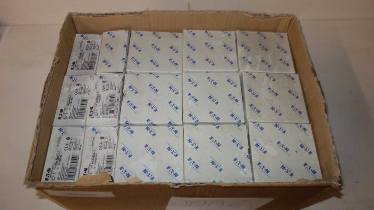 1 BOX OF 48 EATON MOELLER PKZM01-1 MOTOR CIRCUIT BREAKERS - CIRCUIT BREAKERS