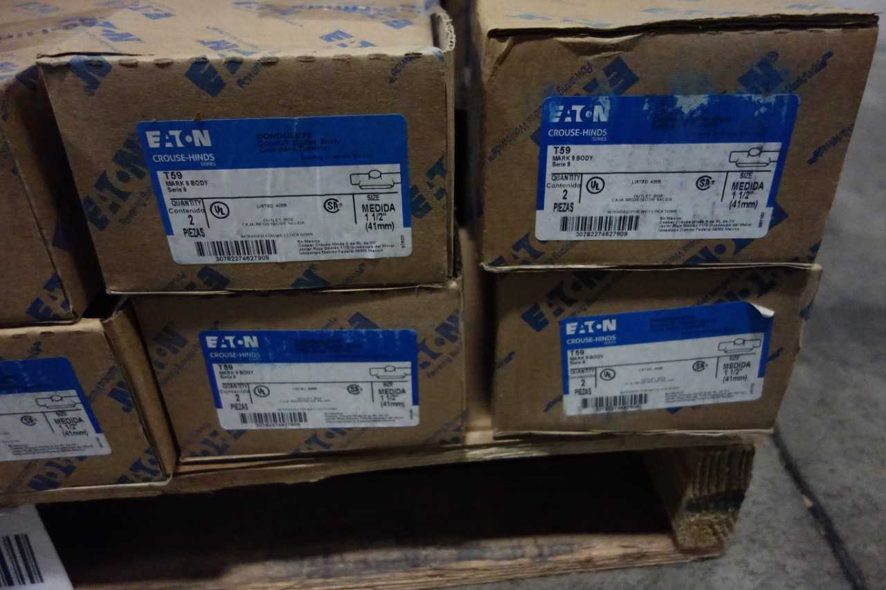 1 PALLET OF EATON CROUSE HINDS FITTINGS - CONDUIT FITTING