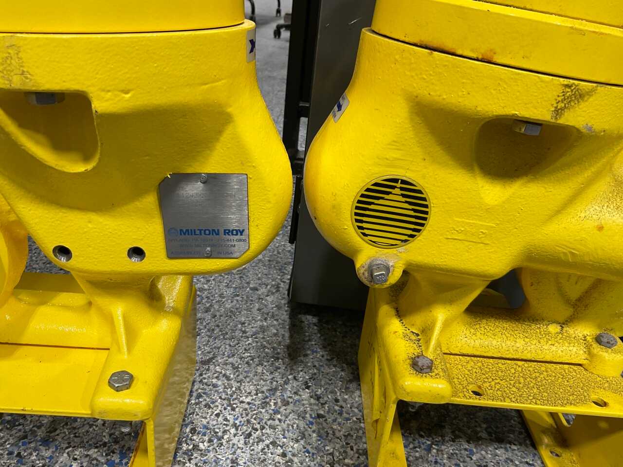 2 Milton Roy Diaphragm pumps - DIAPHRAGM PUMP