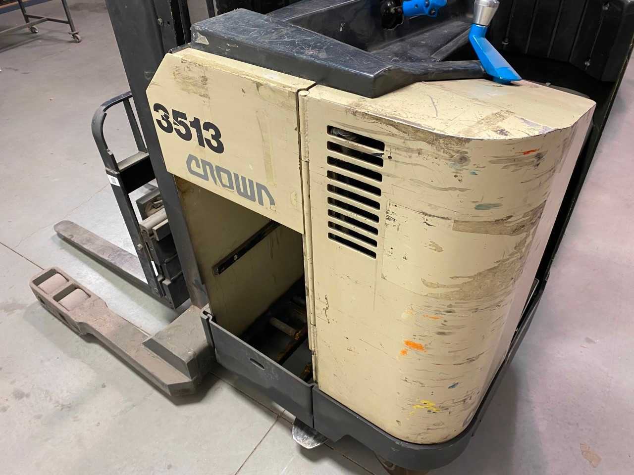 CROWN STAND UP REACH TRUCK 45RRTT-S 4500LB 240IN 36V-DC - REACH TRUCKS