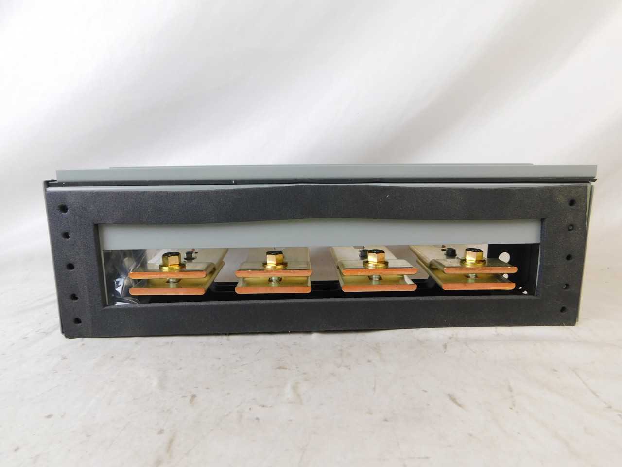 Quantity of 3 New Surplus Eaton 3MMBSK Bus Accy - ELECTRICAL COMPONENTS