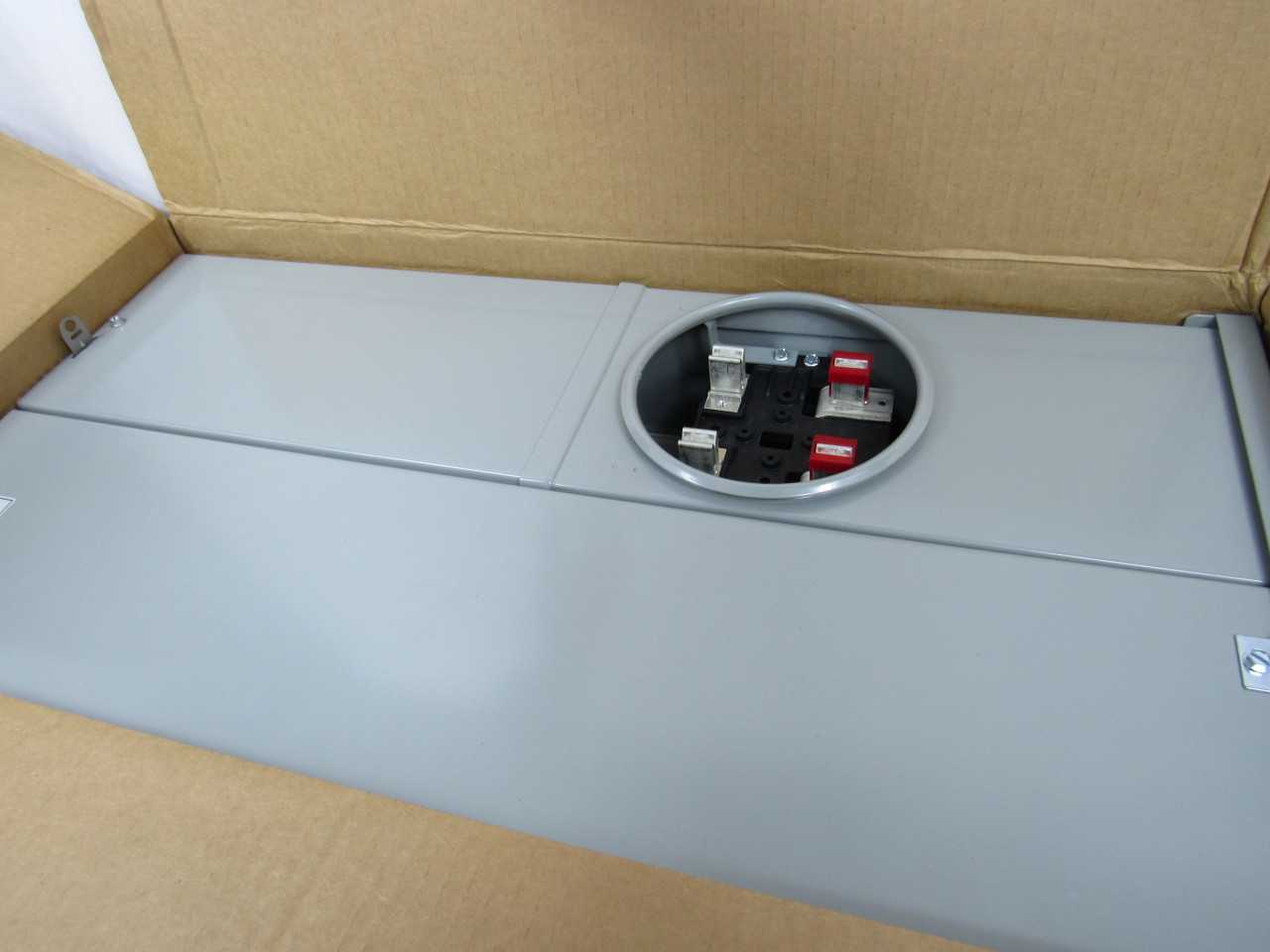 Quantity of 2x CMBEB200BTS Electrical Panel/Loadcenter/Switchboards - ELECTRICAL COMPONENTS