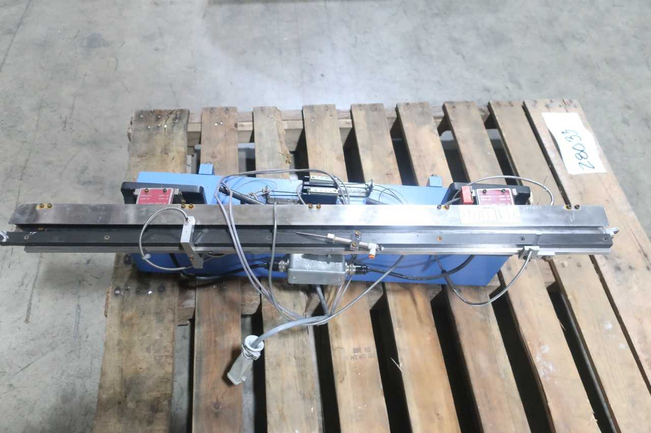 ARTHUR G RUSSELL VB-12L VIBROBLOCK 115V-AC VIBRATOR FEEDER - AUTOMATION & CONTROLS
