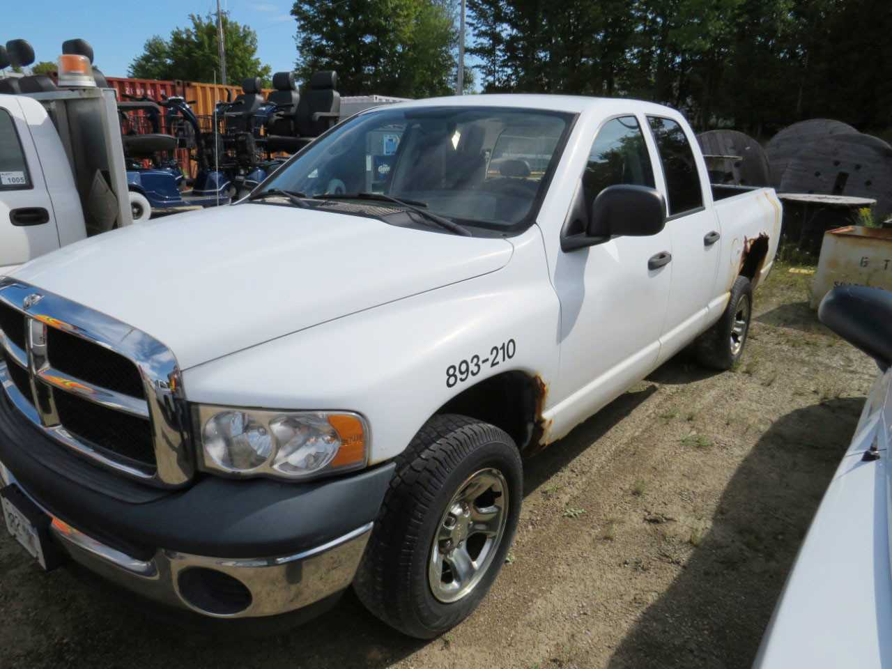 2004 DODGE RAM 1500 4X4 PICKUP TRUCK - HYDRO EXCAVATOR TRUCKS