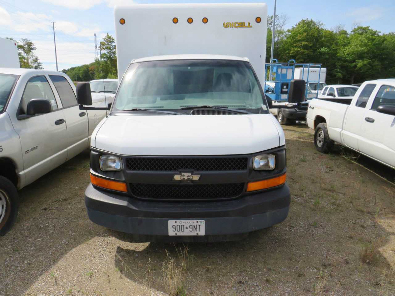 2004 CHEVROLET ETV CUBE VAN - HYDRO EXCAVATOR TRUCKS