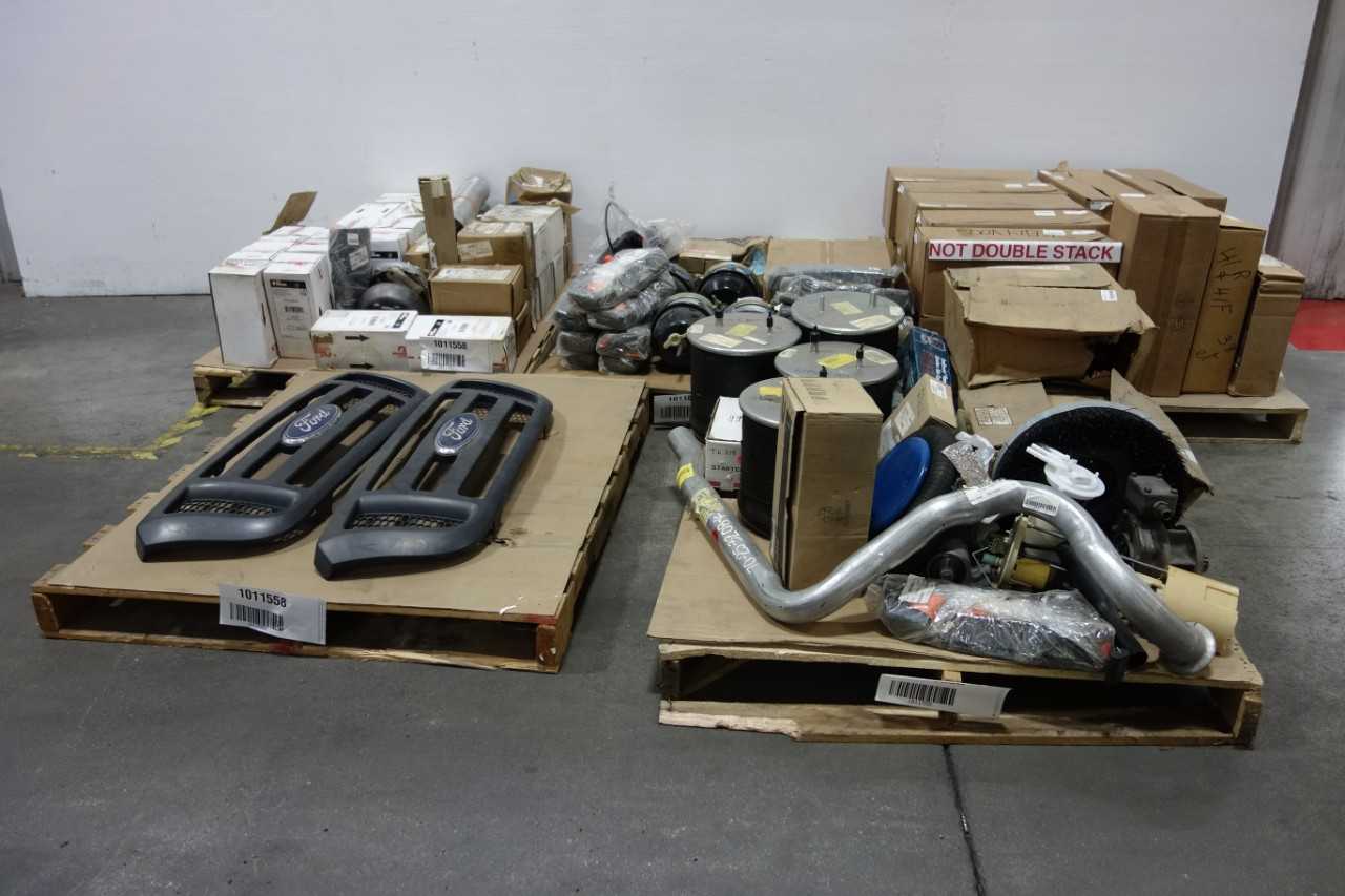 4 PALLETS OF ASSORTED HEAVY EQUIPMENT - CONSTRUCTION