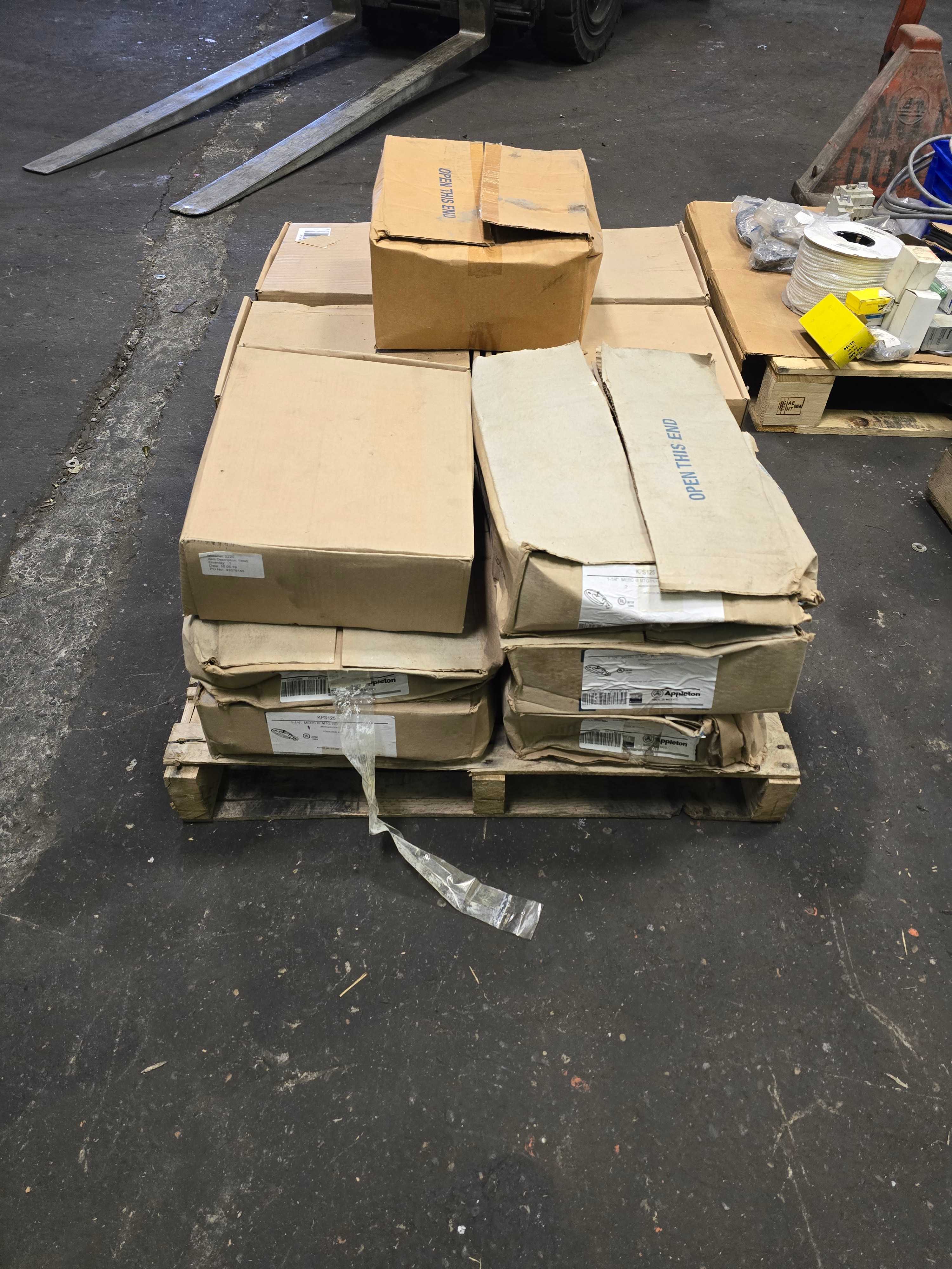 LOT OF EATON & EMERSON MOUTNING HOODS & WALL MOUNT FEED THRU COVERS - LIGHTING