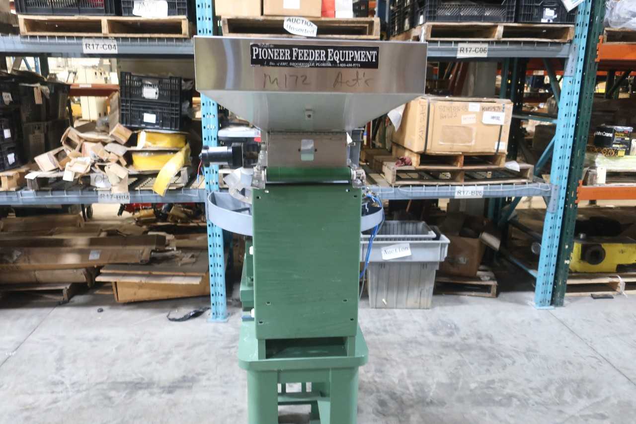 IFS INDUSTRIAL FEEDING SYSTEMS VIBRATION BOWL FEEDER STATION 110V-AC W/ HOPPMANN LB HOPPER - PROCESS EQUIPMENT