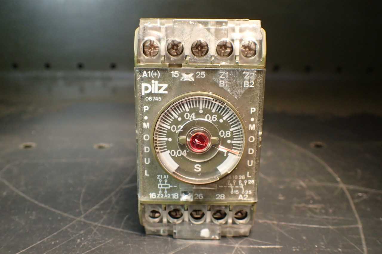 Pilz PF-1NB / FZ / 42V~ 3.5VA /2Uz 0.04-1 Second Relay Timer 250V~ 8A 1100VA - ELECTRICAL COMPONENTS