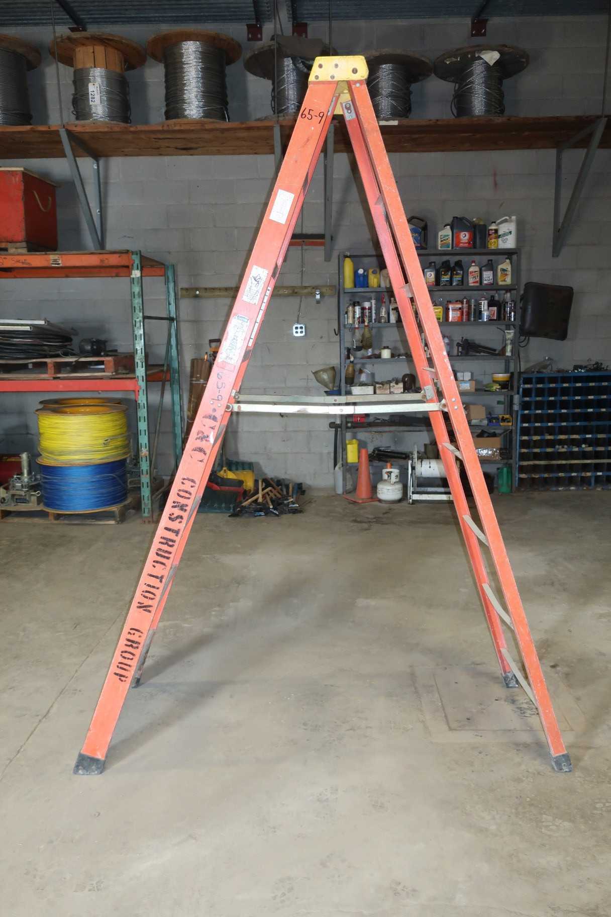 8 FT FIBERGLASS STEP LADDER - PLANT & FACILITY