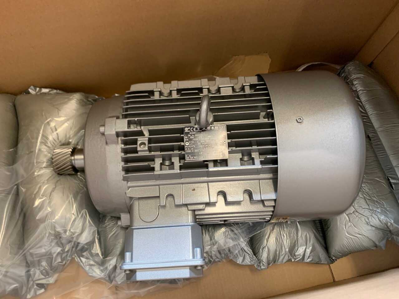 NEW - NORD DRIVESYSTEMS - MOTOR 10 HP 1770 RPM - MOTOR DRIVES