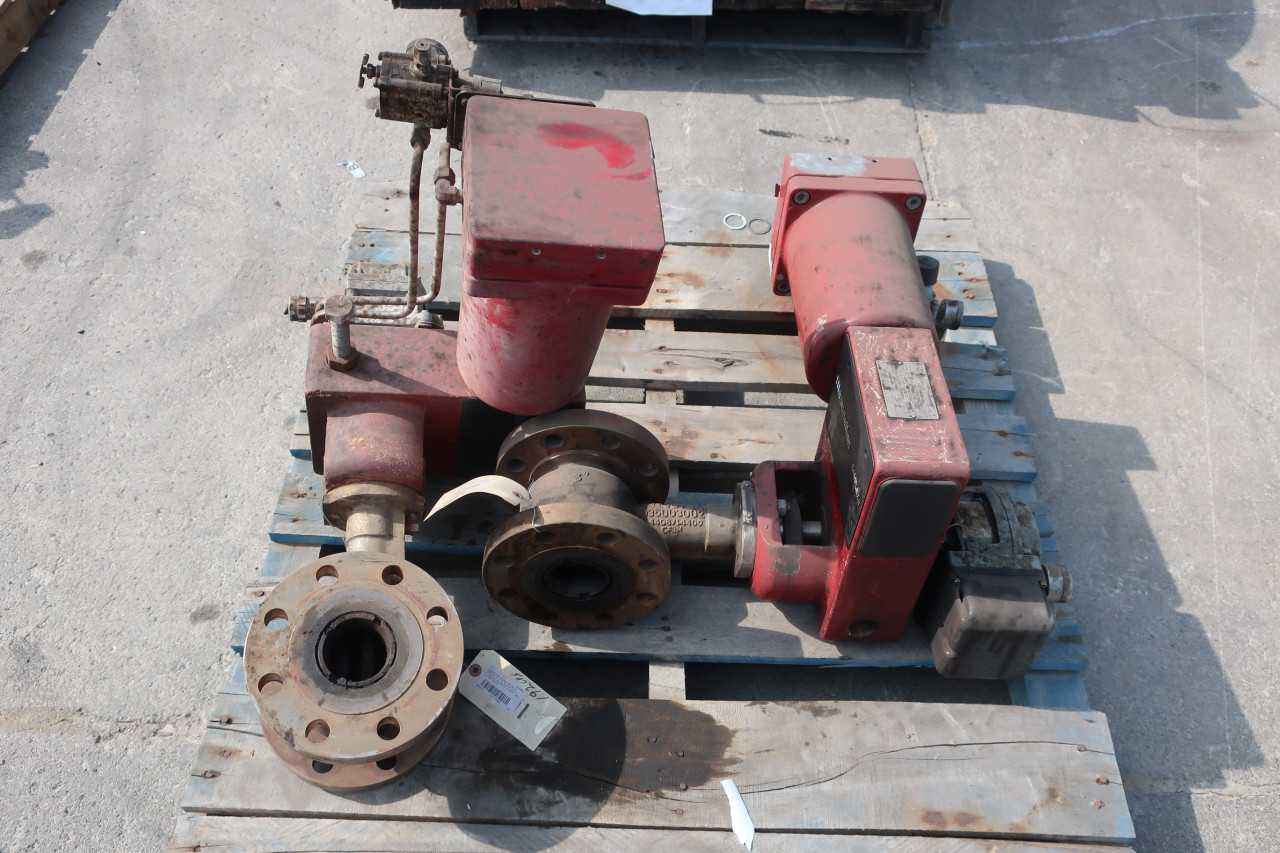LOT OF 2 MASONEILAN DRESSER 35-35112 3IN CONTROL VALVE - CONTROL VALVE