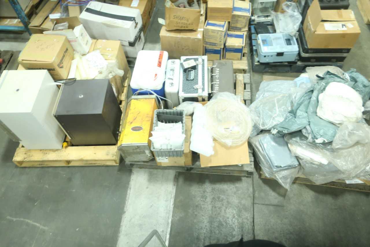 6 PALLETS OF ASSORTED LAB EQUIPMENT OVENS FLASKS BEAKERS SYRINGES HUCH MONOJECT QEC - MISCELLANEOUS