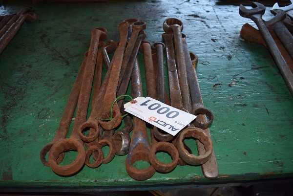 LOT OF ASSORTED DOUBLE ENDED WRENCHES - MISCELLANEOUS