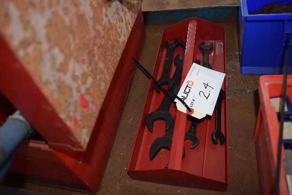 LOT OF ASSORTED CRESCENT WRENCHES - MISCELLANEOUS