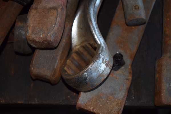 LOT OF STRIKING WRENCHES - MISCELLANEOUS