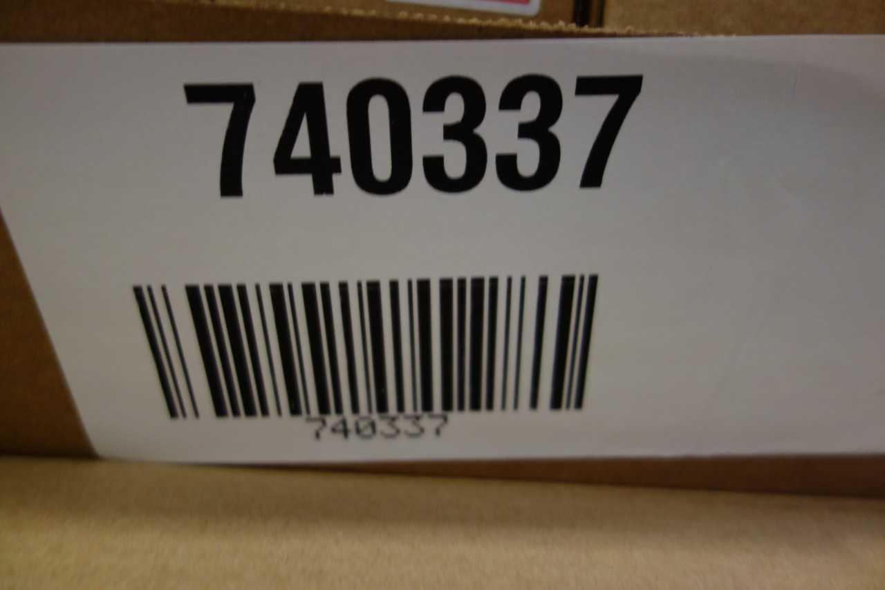 LOT OF 8 BOXES OF SKF ROLLER BEARINGS - BEARINGS