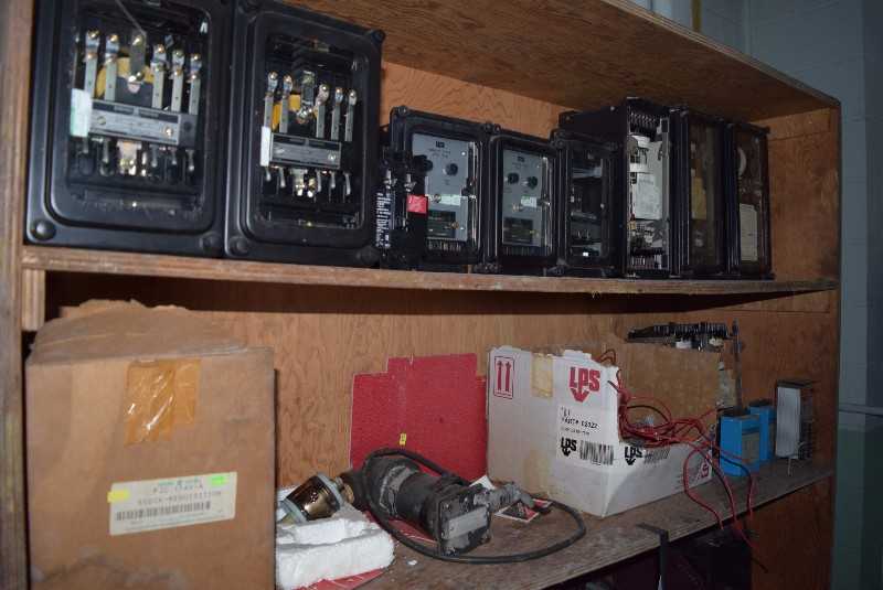 CONTENTS OF SHELF EXCLUDING SHELF RELAYS BREAKERS FUSES GE FPE WESTINGHOUSE - MISCELLANEOUS