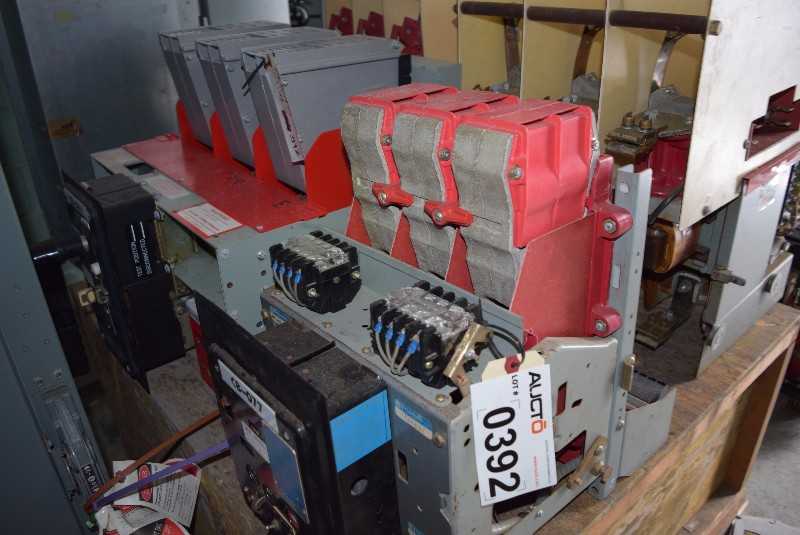 LOT OF 2 ASSORTED CIRCUIT BREAKERS FOR SWITCHGEAR FPE 42H-3 ITE K-600 600 A - MISCELLANEOUS