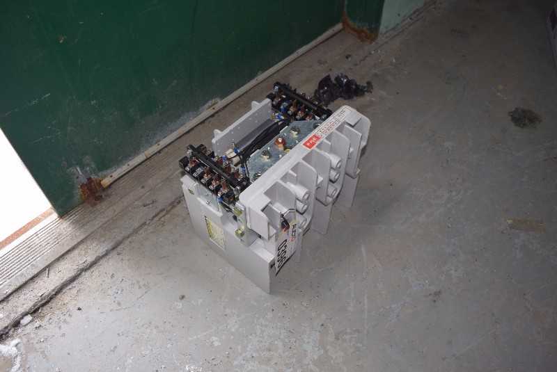 GEC INDUSTRIAL VB3AD400E1 400 A 3600 VAC VACUUM CONTACTOR - MISCELLANEOUS