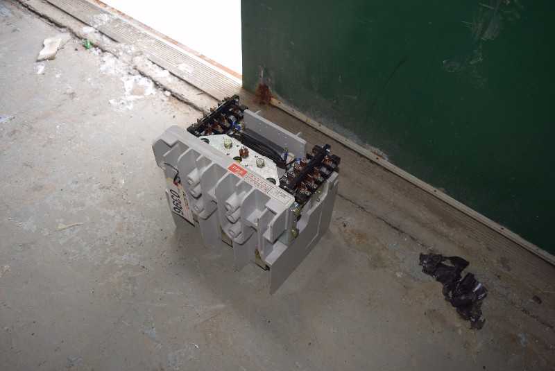GEC INDUSTRIAL VB3AD400E1 400 A 3600 VAC VACUUM CONTACTOR - MISCELLANEOUS