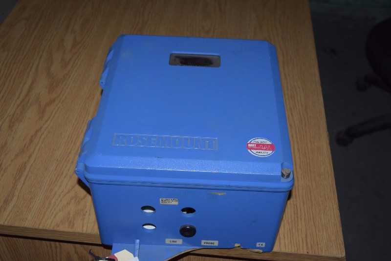 ROSEMOUNT IFT 3000 OXYGEN ANALYZER - MISCELLANEOUS