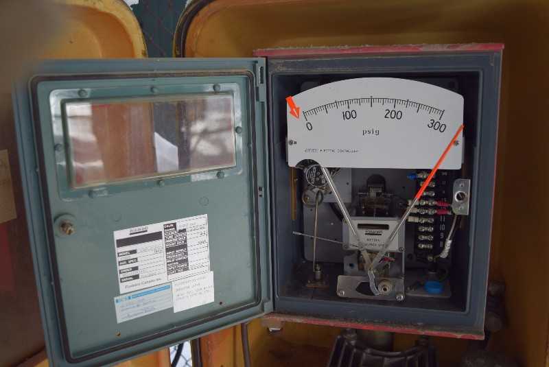 FOXBORO 43EP-F7S3I PNEUMATIC CONTROLLER - MISCELLANEOUS