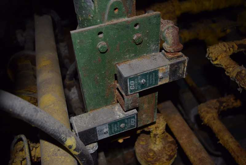 FISHER 667-S 1/2 INCH IRON CONTROL VALVE - MISCELLANEOUS