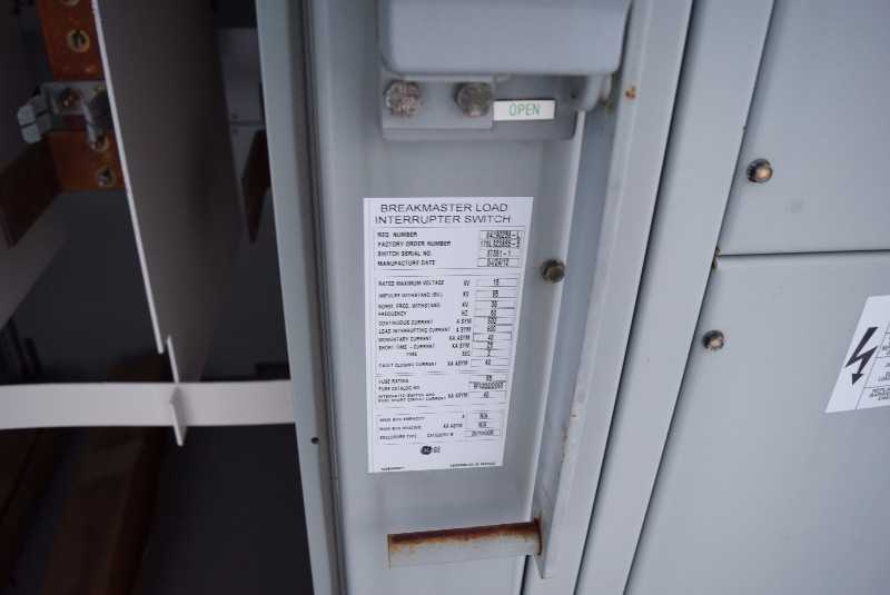 GENERAL ELECTRIC BREAKMASTER LOAD INTERRUPTER SWITCHGEAR 15KV 64290256-L - MISCELLANEOUS